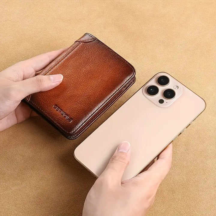 Richard - Slim Bifold Wallet with RFID Protection