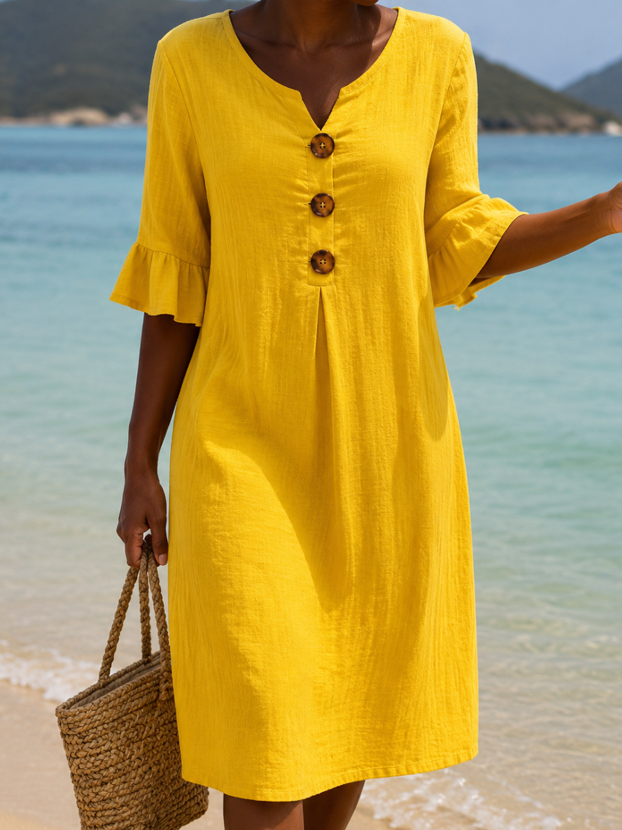 Casual women's dress with floral print.