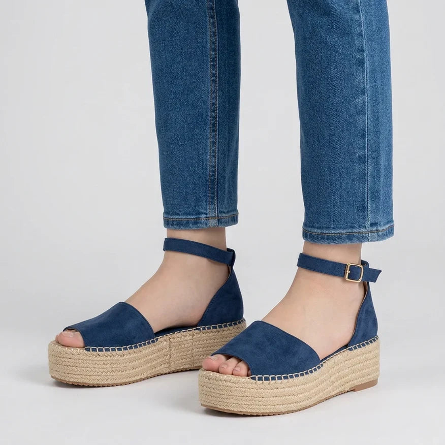 Cassandra - Comfortable Women's Sandals