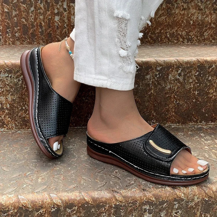 Joanna – Classic Urban Sandals