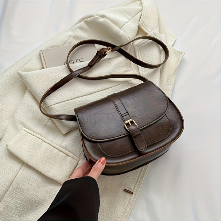 Evelyn Classic Saddle Crossbody Purse