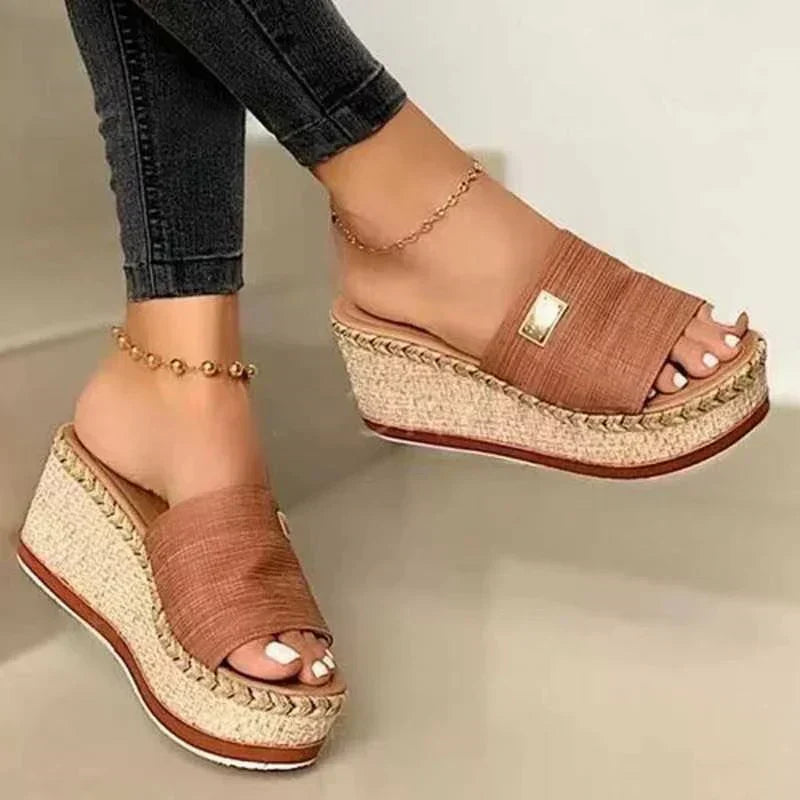 Trendy Platform Wedge Sandals For Women With Comfort Sole