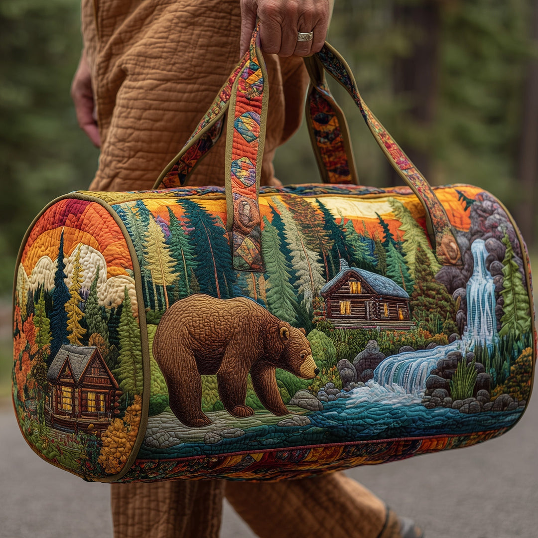 Zuzana™ | Cabin and Bear Quilted Weekend Bag