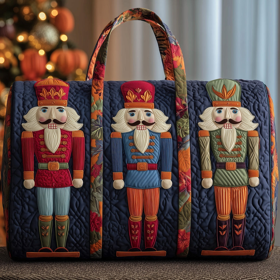 Lieve™ | Nutcrackers Quilted Weekend Bag