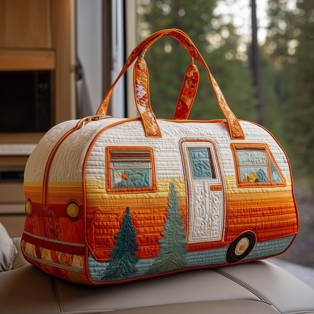 Alfreda™ | Vintage Camping Trailer Quilted Weekend Bag