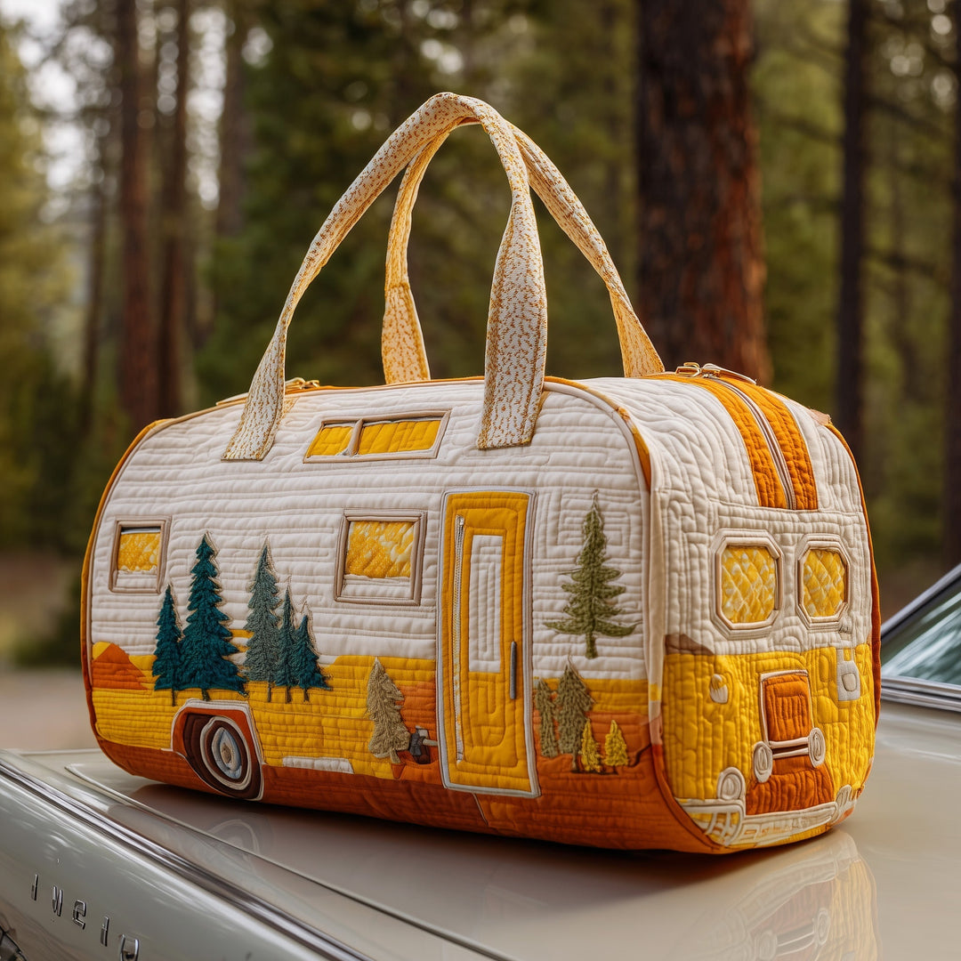 Ailsa™ | Vintage Camping Trailer Quilted Weekend Bag