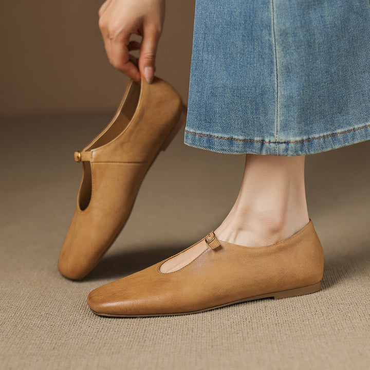 Elspeth | High-Vamp Mary Jane Flats