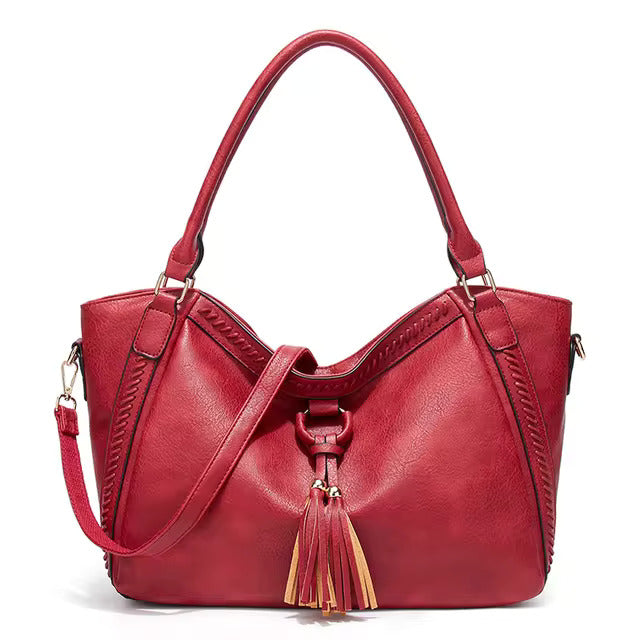 Nellie’s Chic Leather Shoulder Bag | Elegant Sophistication