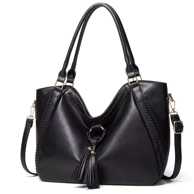 Nellie’s Chic Leather Shoulder Bag | Elegant Sophistication