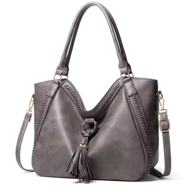 Nellie’s Chic Leather Shoulder Bag | Elegant Sophistication