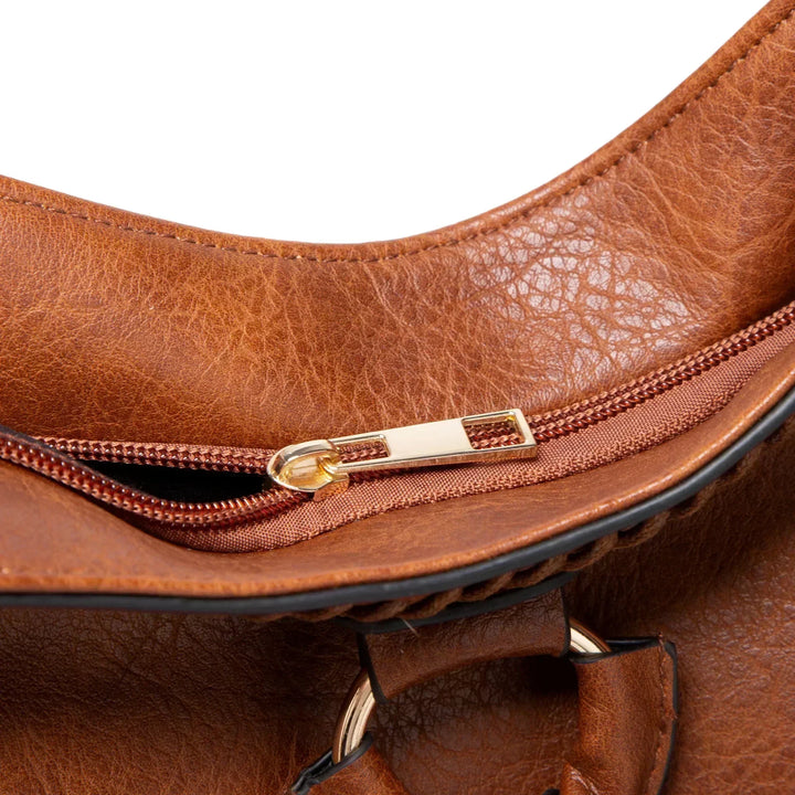 Nellie’s Chic Leather Shoulder Bag | Elegant Sophistication