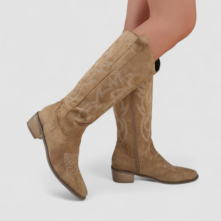 Placida™ | Timeless Western Boots