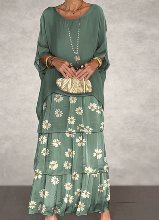 Lara – Elegant long and flowy dress
