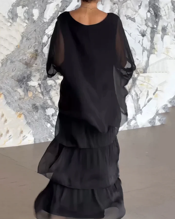 Lara – Elegant long and flowy dress
