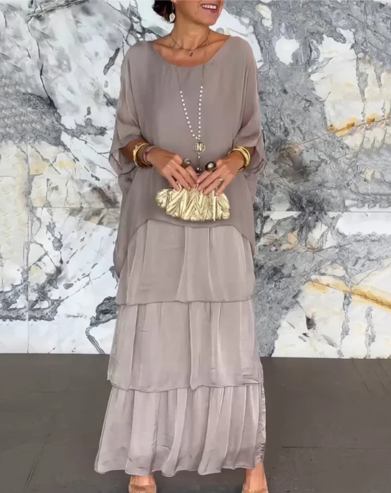 Lara – Elegant long and flowy dress
