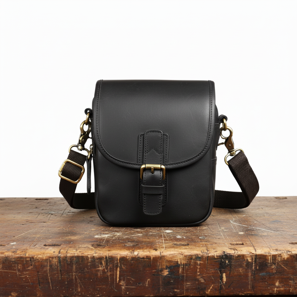 Sibyl | Vintage Flap Messenger Bag