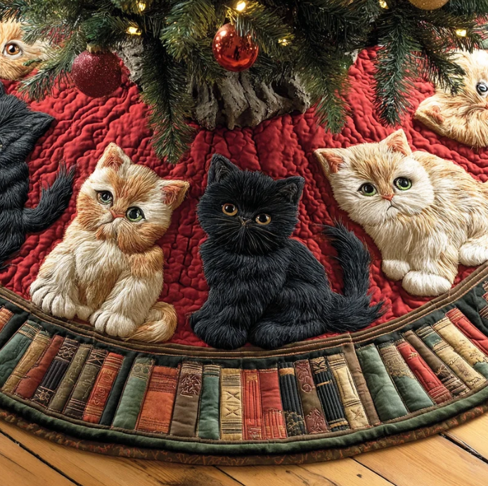 Lowena™ | Kittens And Old Books Quilted Tree Skirt