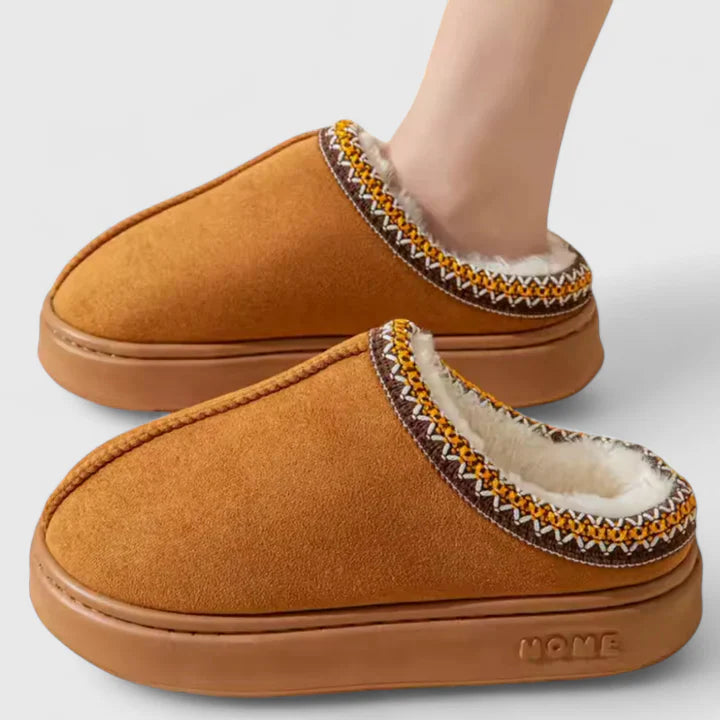 Kerra | Nordic-Trim Fleece-Lined Mules