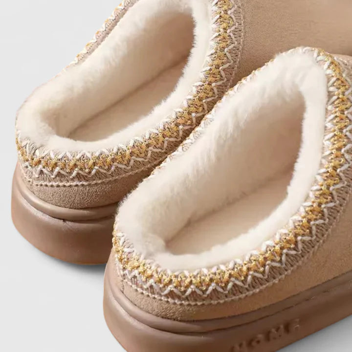 Kerra | Nordic-Trim Fleece-Lined Mules