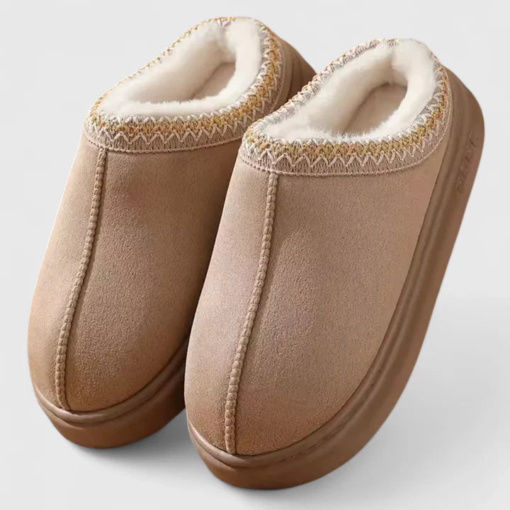 Kerra | Nordic-Trim Fleece-Lined Mules