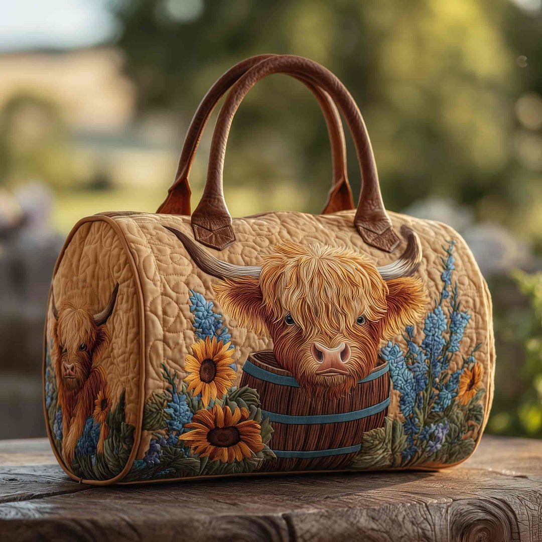 Augustine™ | Highland Cow Quilted Weekend Bag