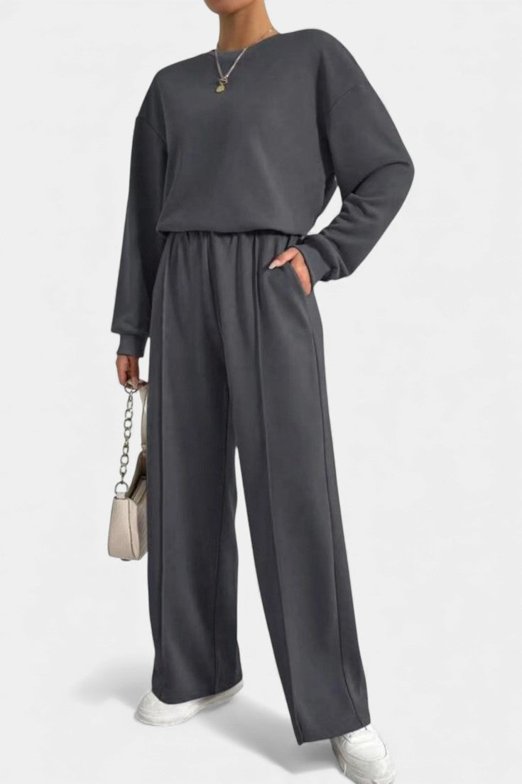 Tiara Lounge Set: Sweatshirt & High-Waisted Trousers