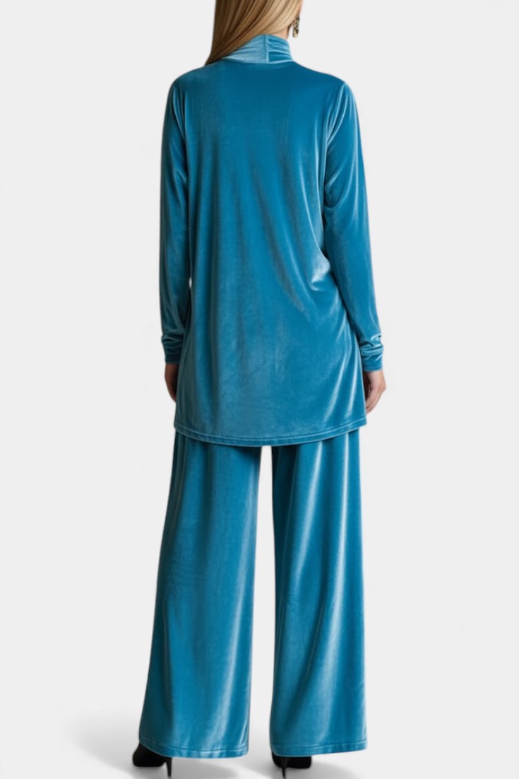 Tifenn Velvet High-Top Sneakers and Split Pants with High Collar