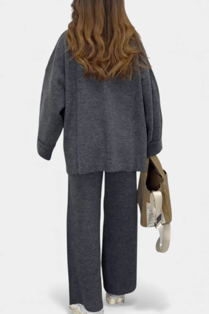 Quirina Relaxed Ensemble with Round Neckline and Flowing Pants