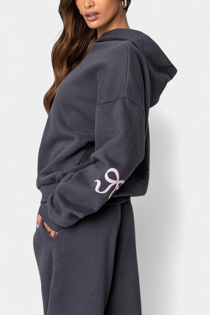 Caleta Relaxed Hoodie Ensemble with Flowing Trousers