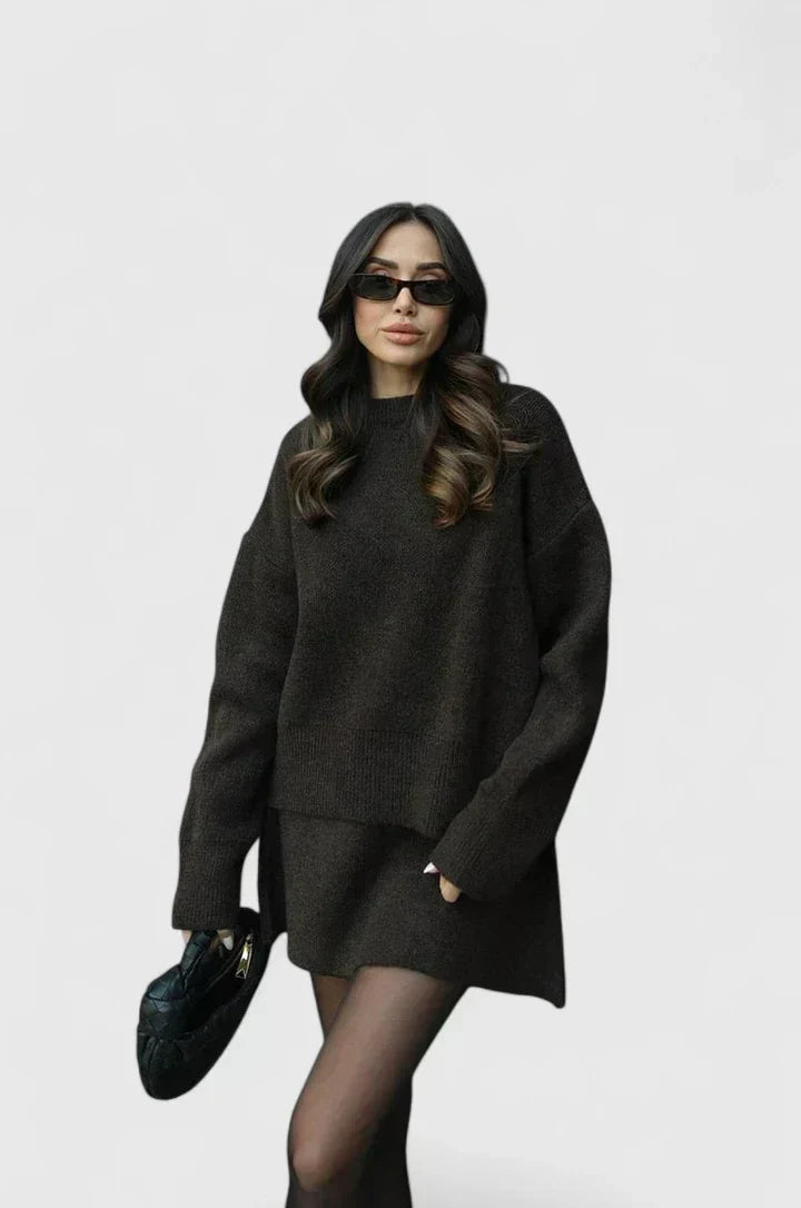 Gwenda | Oversized Sweater and Skirt Set