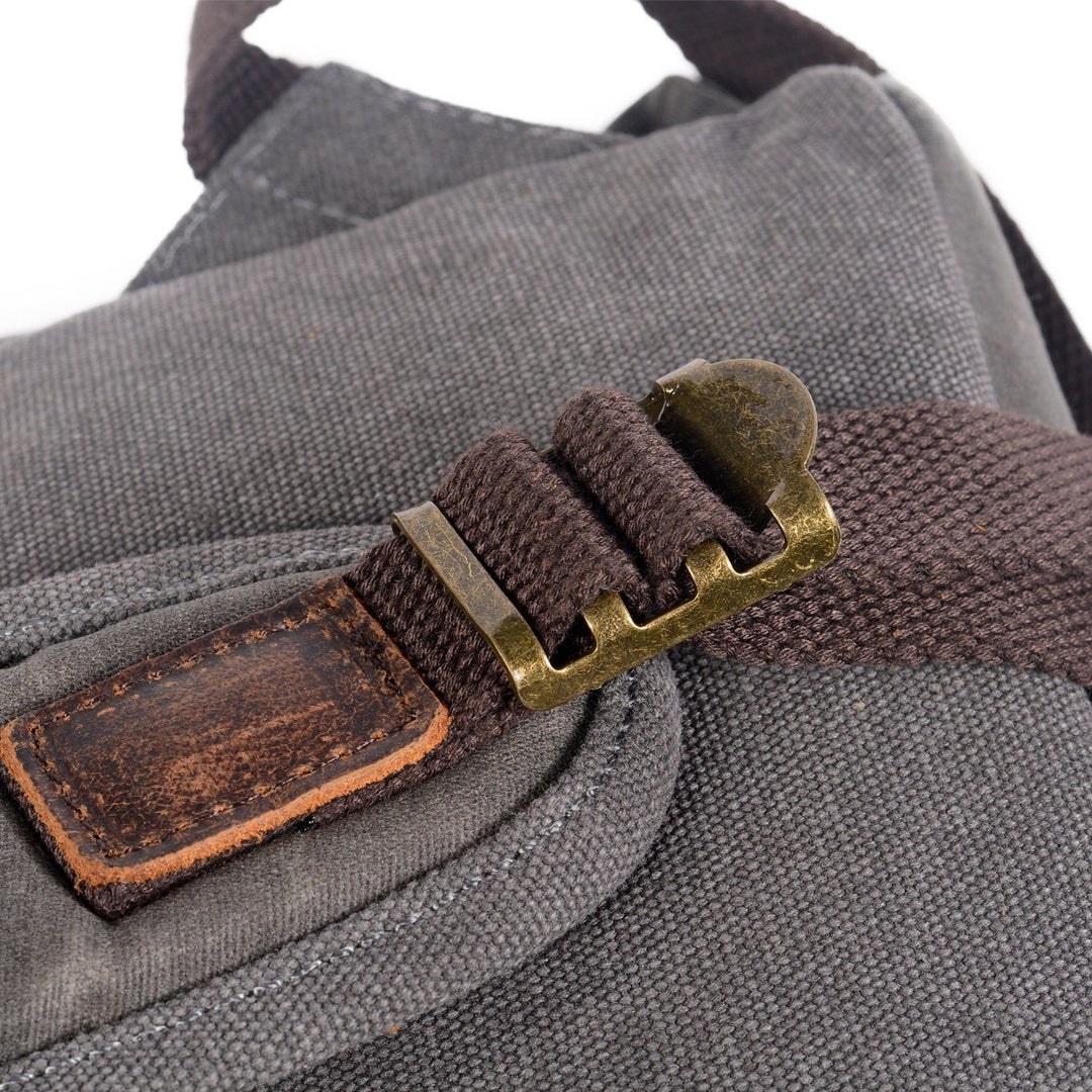 James - Classic Canvas and Leather Backpack